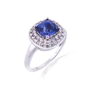 Tanzanite Diamond Ring