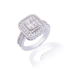 18ct Diamond Ring