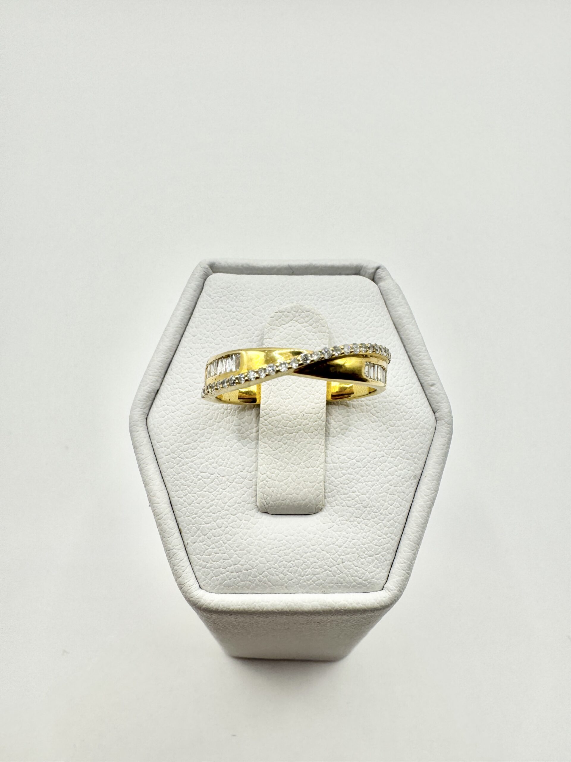 9ct Yellow Gold Diamond Cross Ring