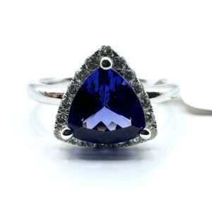 Tanzanite Diamond Ring