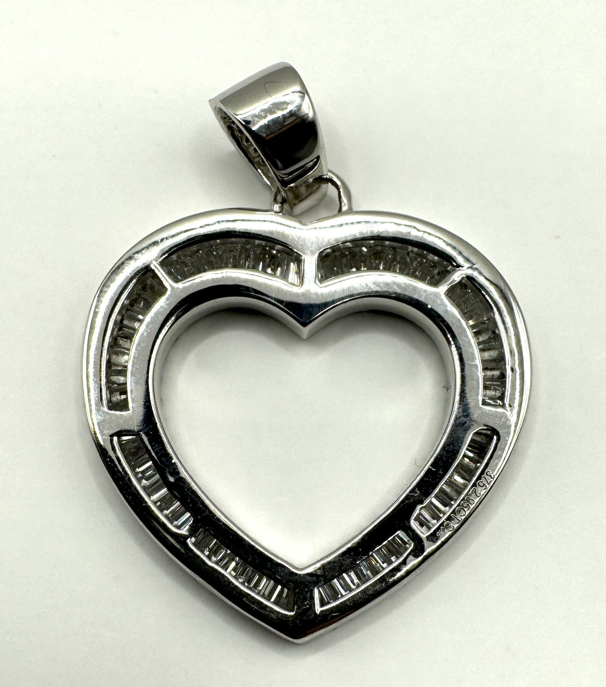 White Gold Diamond Pendant Heart Shaped 3ct - Image 4